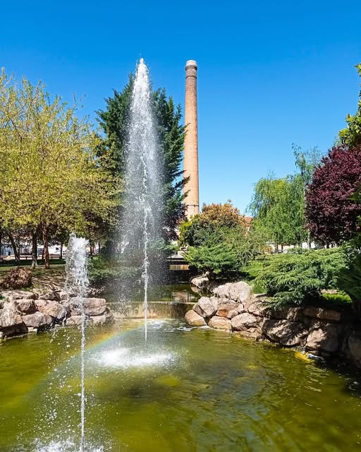 Chimenea en la Plaza Montecompatri