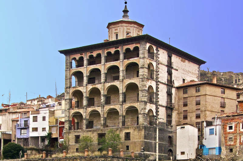 Patrimonio histórico: Palacio del Marqués de Casa Torre e Iglesia de la Asunción