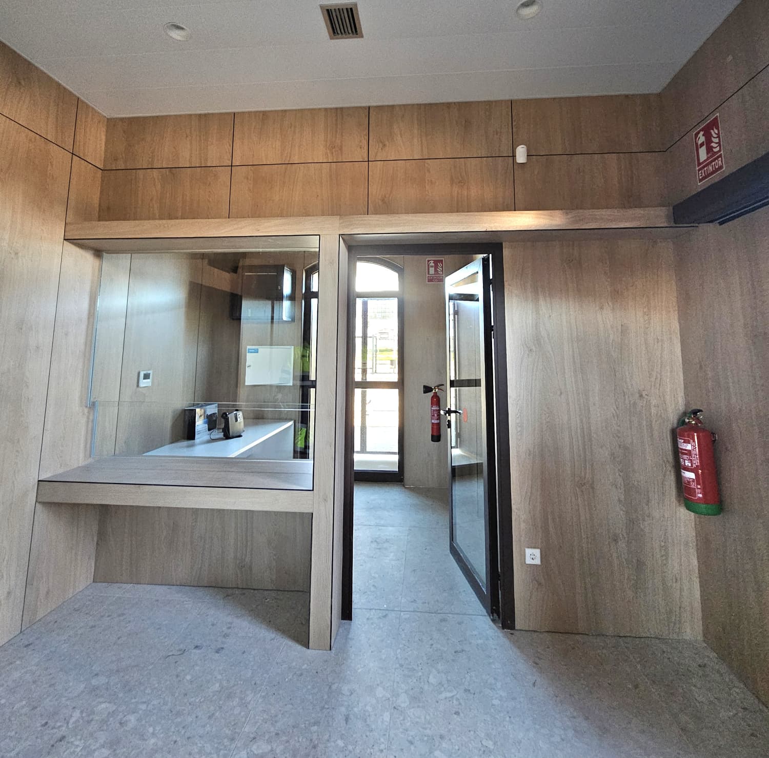 WhatsApp Image 2026-01-08 at 16.16.18 (4)